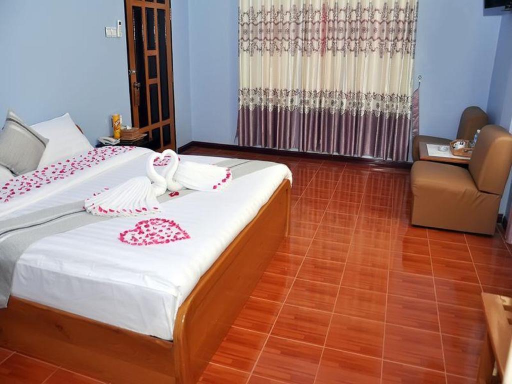 Royal Tulip Hotel Мандалай Екстер'єр фото